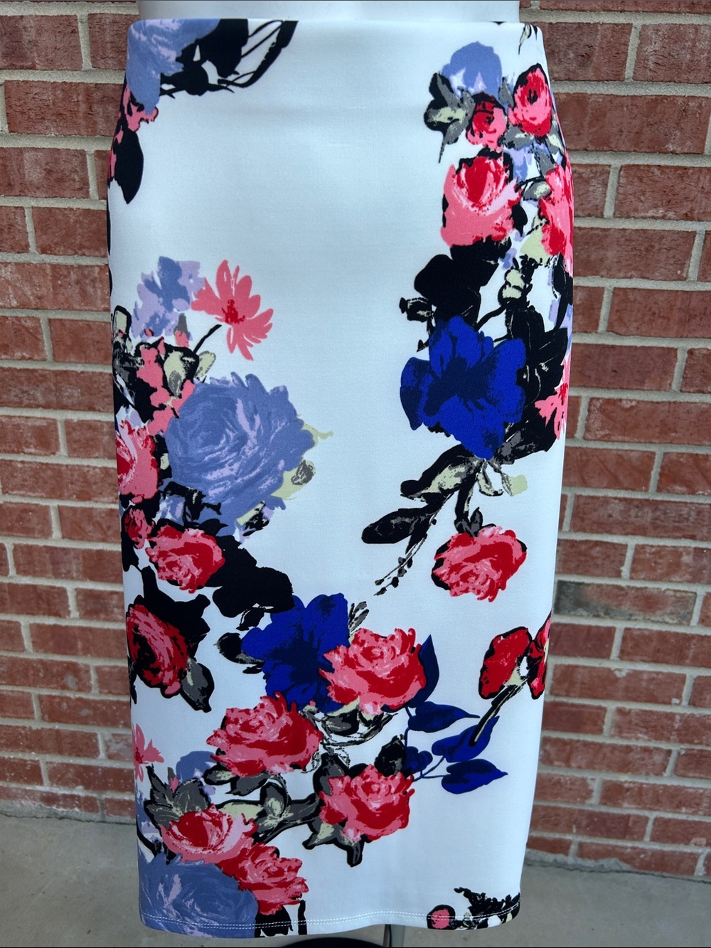 NEW YORK CLOTHING CO Multi “ROSE CLUSTERS” Stretch Pencil Skirt